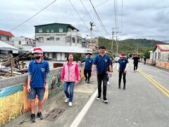 LINE_ALBUM_113.12.13池上農會X池上青農 聖誕送暖 溫暖同行 公益活動_241213_96